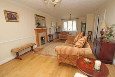 Cranborne Avenue, Eastbourne, BN20 7TS, Image 12