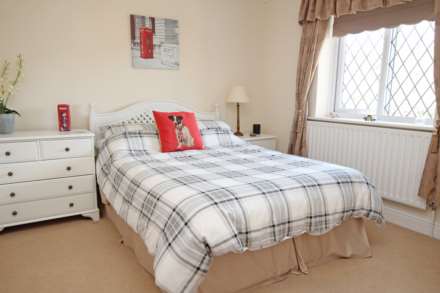 Cranborne Avenue, Eastbourne, BN20 7TS, Image 16