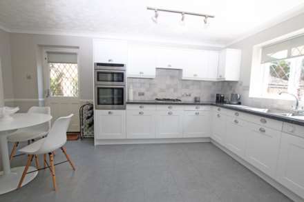 Cranborne Avenue, Eastbourne, BN20 7TS, Image 4