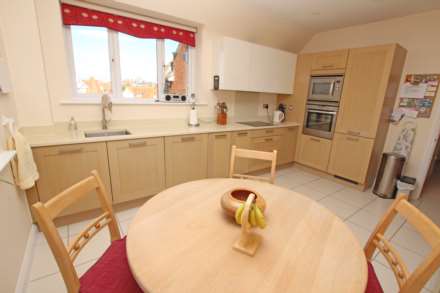 Darley Road, Eastbourne, BN20 7GB, Image 11