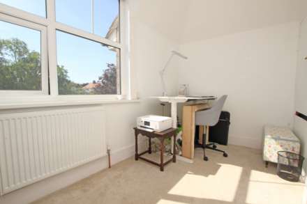 Brodrick Road, Eastbourne, BN22 9NF, Image 9