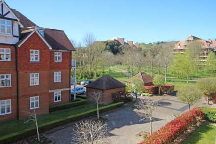 Darley Road, Eastbourne, BN20 7GB, Image 14