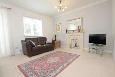 Fitzgerald Close, Eastbourne, BN20 7EP, Image 9