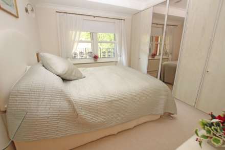 St Johns Road, Eastbourne, BN20 7NB, Image 4