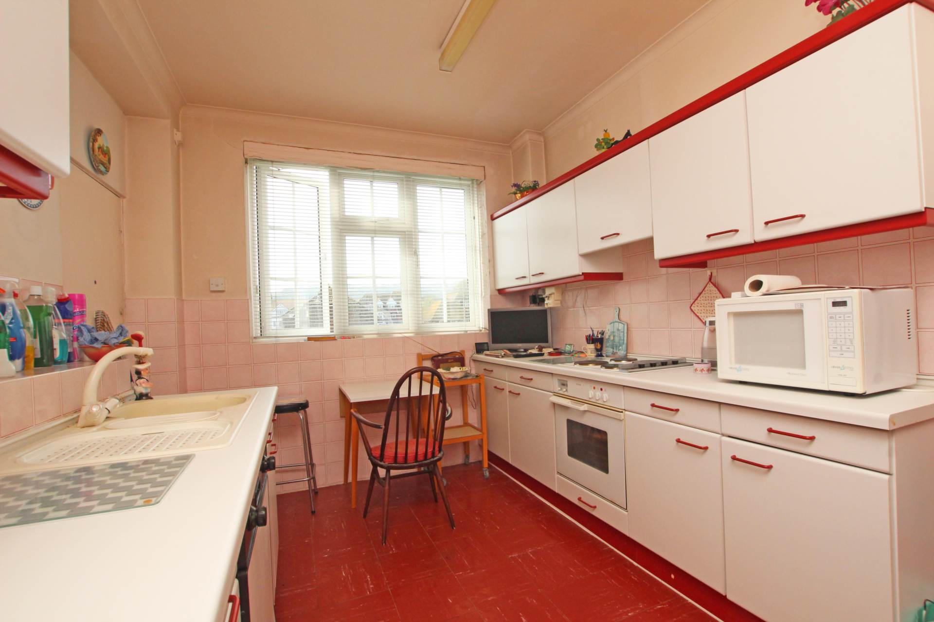 Staveley Road, Eastbourne, BN20 7JZ, Image 12
