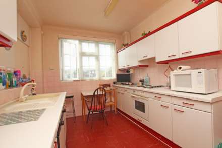 Staveley Road, Eastbourne, BN20 7JZ, Image 12