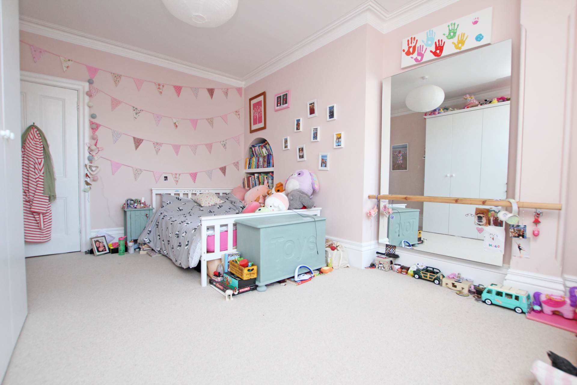 South Cliff Avenue, Eastbourne, BN20 7AH, Image 23