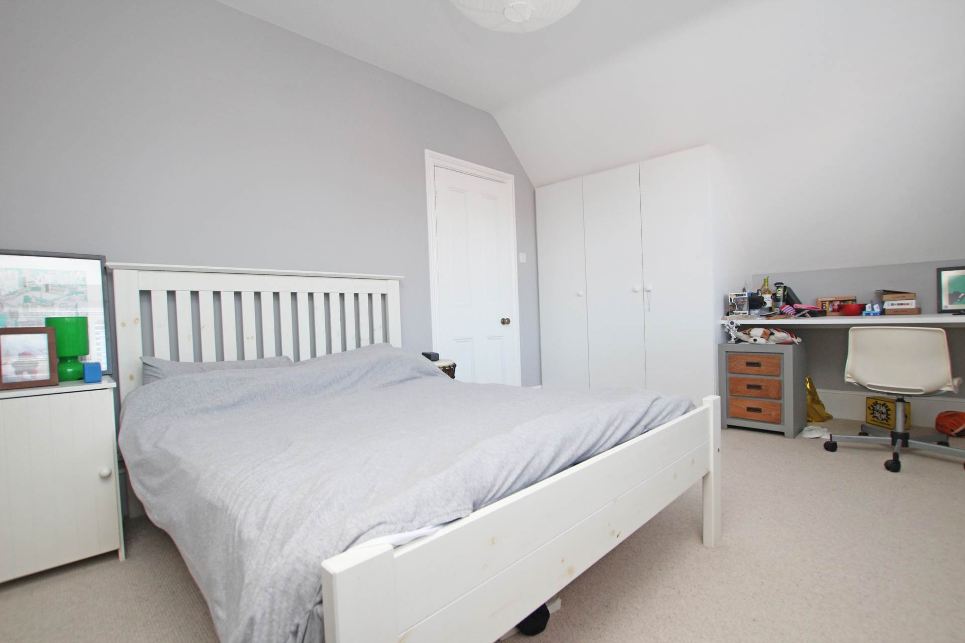 South Cliff Avenue, Eastbourne, BN20 7AH, Image 28