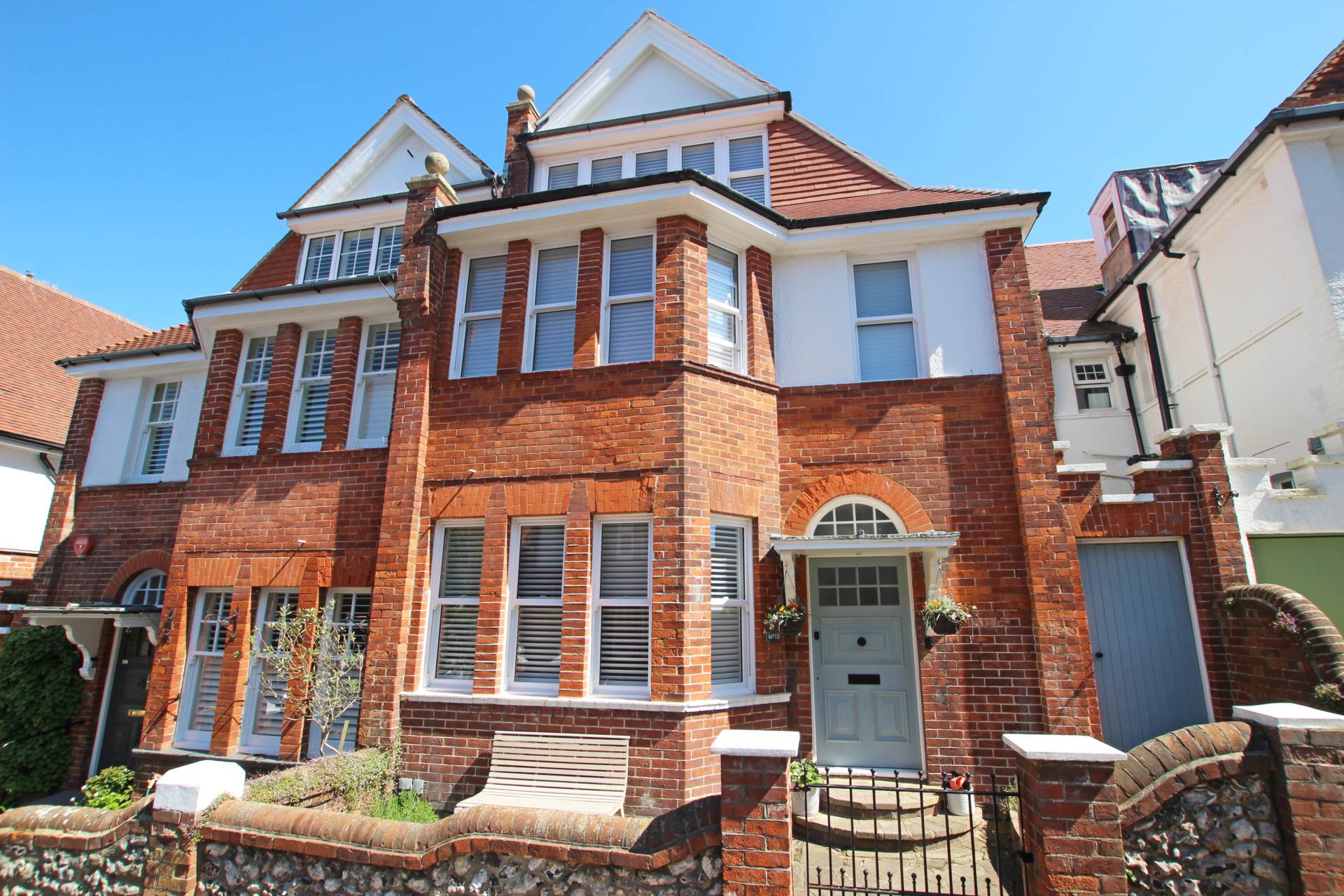 South Cliff Avenue, Eastbourne, BN20 7AH, Image 31