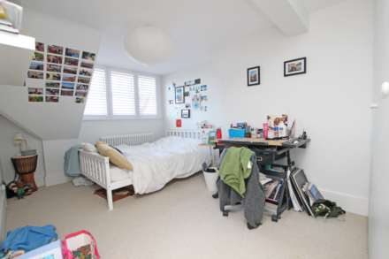 South Cliff Avenue, Eastbourne, BN20 7AH, Image 26