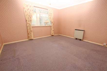 Hazelwood Avenue, Eastbourne, BN22 0SG, Image 4