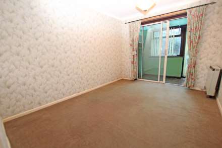 Hazelwood Avenue, Eastbourne, BN22 0SG, Image 6