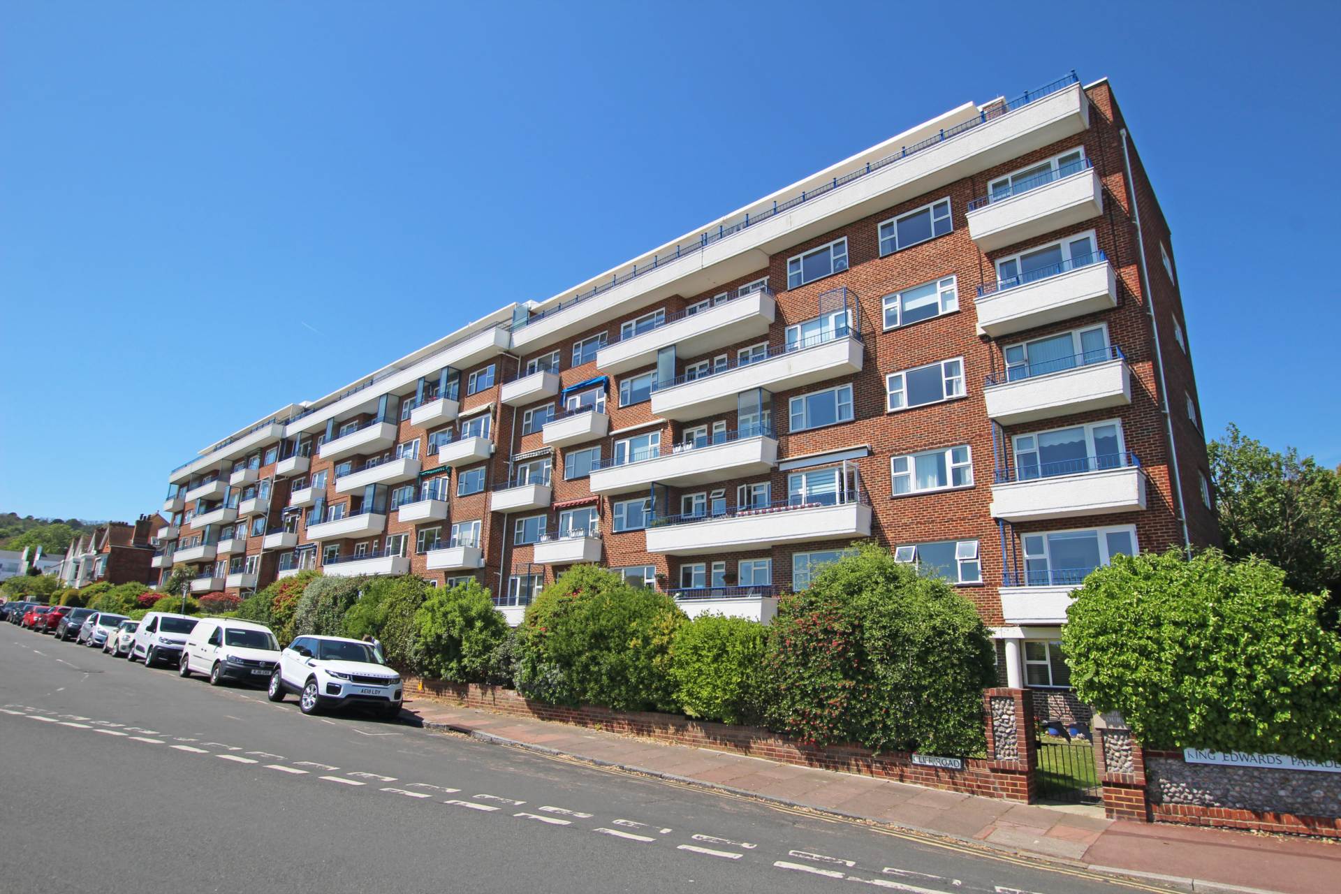 Cliff Road, Eastbourne, BN20 7XE, Image 1