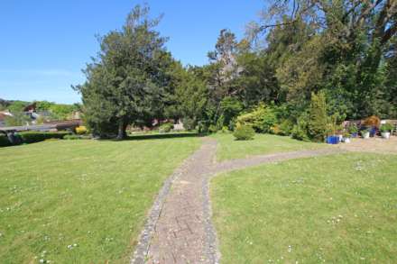 Cliff Road, Eastbourne, BN20 7XE, Image 9