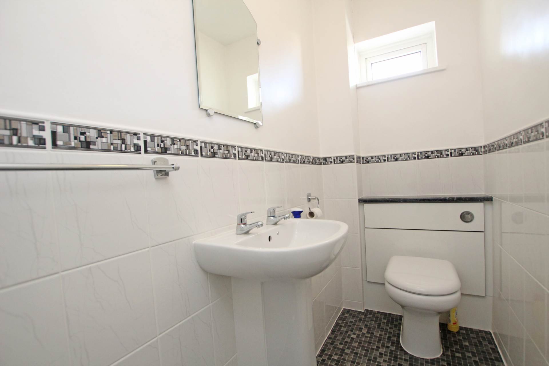 Blackwater Road, Eastbourne, BN21 4JF, Image 11