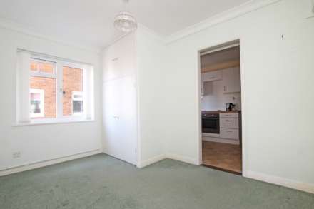 Blackwater Road, Eastbourne, BN21 4JF, Image 8