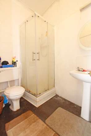Selwyn Road, Eastbourne, BN21 2LA, Image 10