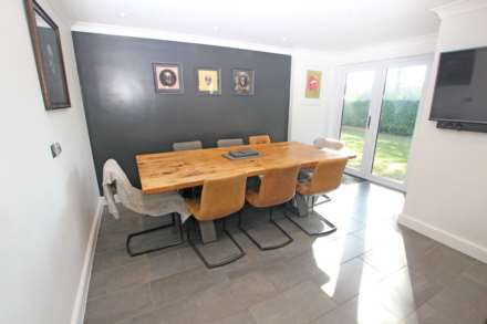Rectory Close, Eastbourne, BN20 8AQ, Image 18