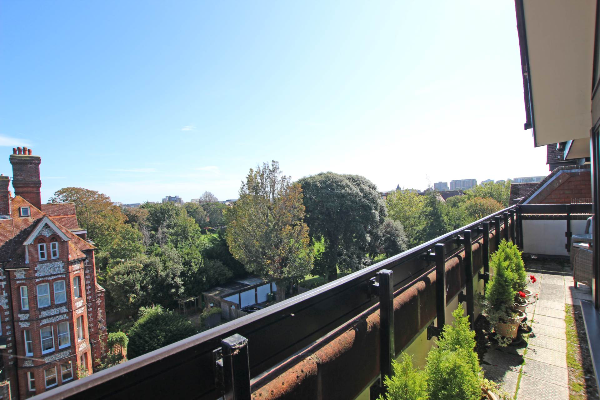 Grassington Road, Eastbourne, BN20 7BG, Image 13