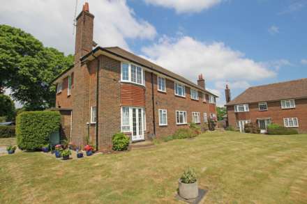 Ratton Drive, Eastbourne, BN20 9BT