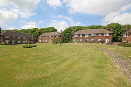 Ratton Drive, Eastbourne, BN20 9BT, Image 7