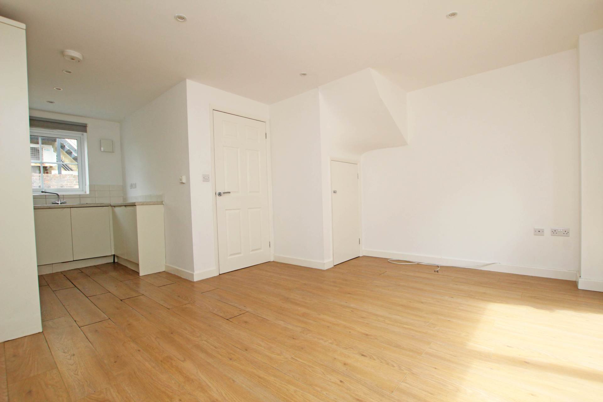 Lushington Lane, Eastbourne, BN21 4JL, Image 4