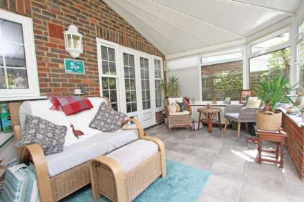 Chesterfield Gardens, Eastbourne, BN20 7NJ, Image 12