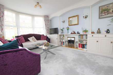 Chesterfield Gardens, Eastbourne, BN20 7NJ, Image 13