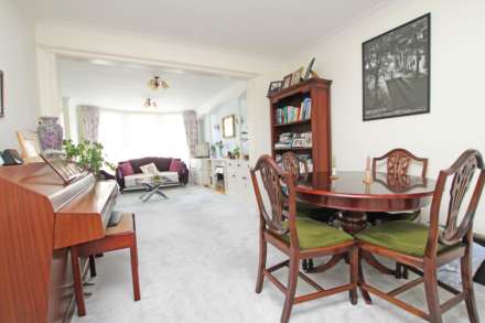 Chesterfield Gardens, Eastbourne, BN20 7NJ, Image 14