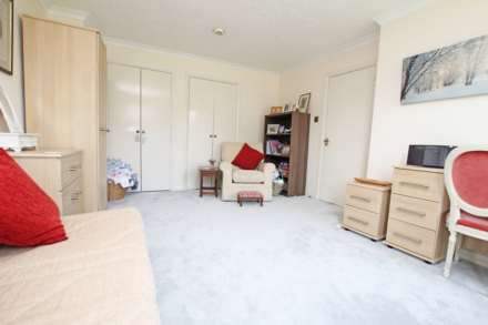 Chesterfield Gardens, Eastbourne, BN20 7NJ, Image 19