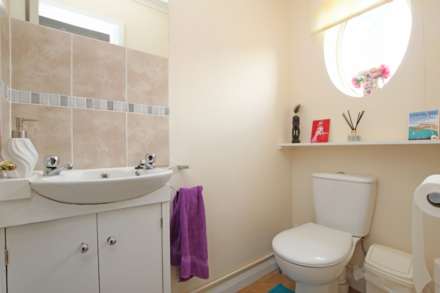 Chesterfield Gardens, Eastbourne, BN20 7NJ, Image 22