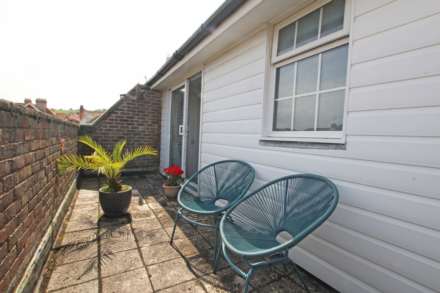 Chesterfield Gardens, Eastbourne, BN20 7NJ, Image 5