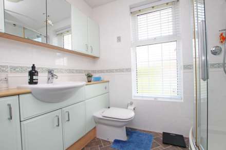 Chesterfield Gardens, Eastbourne, BN20 7NJ, Image 9