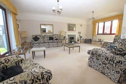 Saffrons Park, Eastbourne, BN20 7UX, Image 3