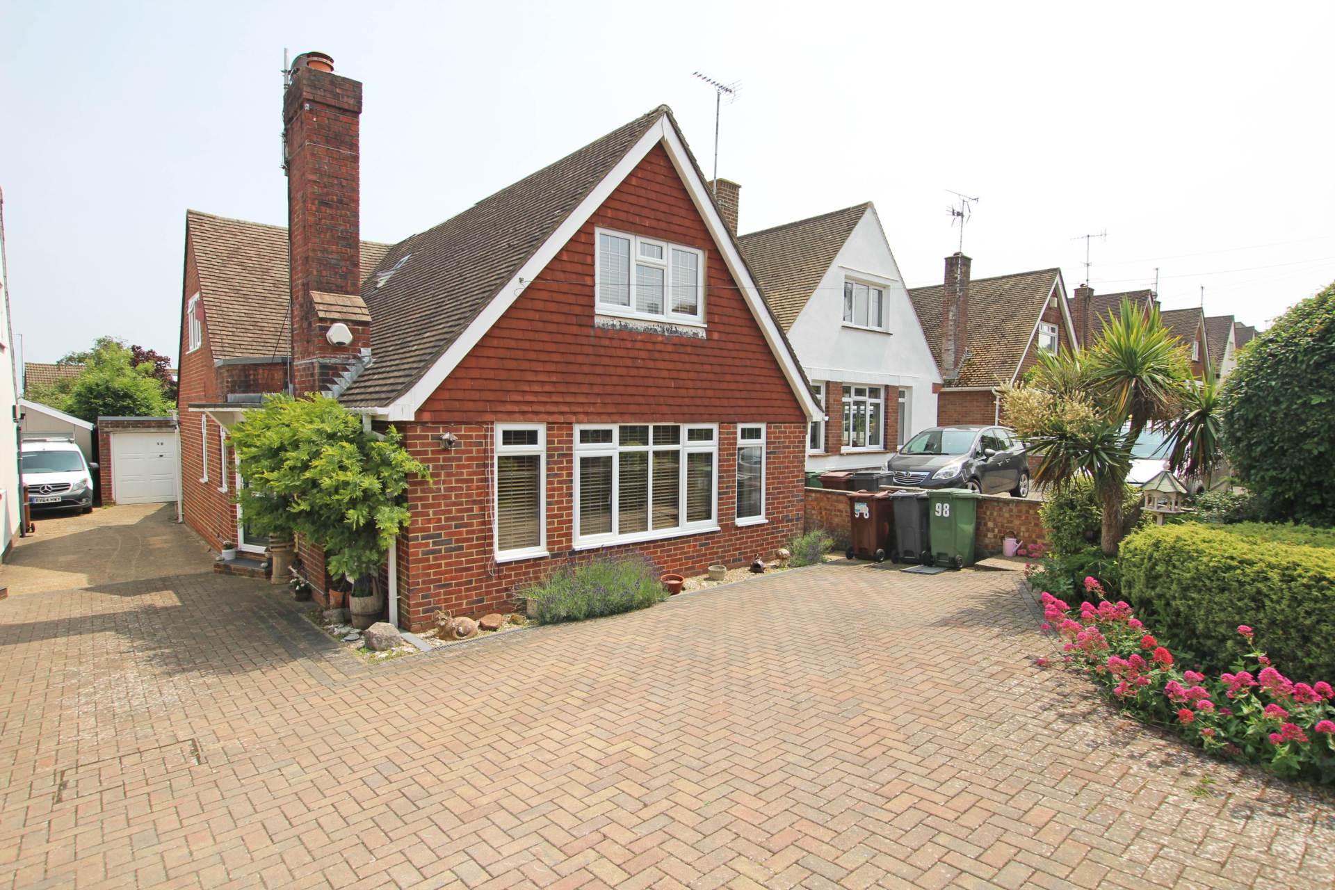 Willingdon Park Drive, Eastbourne, BN22 0DB, Image 1