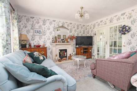 Willingdon Park Drive, Eastbourne, BN22 0DB, Image 12