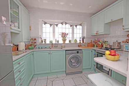 Willingdon Park Drive, Eastbourne, BN22 0DB, Image 6