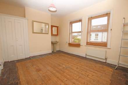 Clarence Road, Eastbourne, BN22 8HG, Image 9