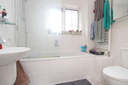 Upper Avenue, Eastbourne, BN21 3XJ, Image 4