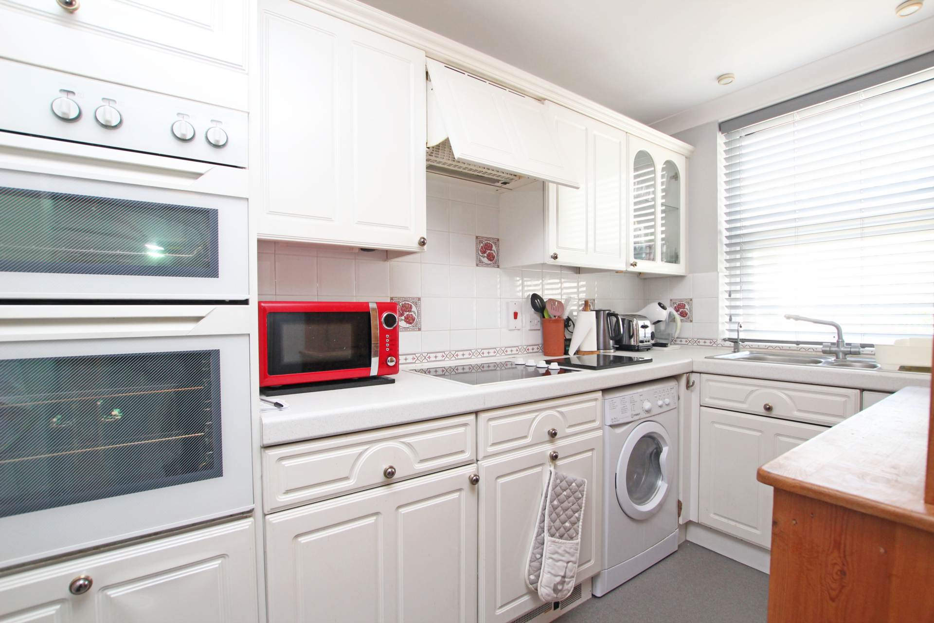Wilmington Square, Eastbourne, BN21 4DX, Image 3