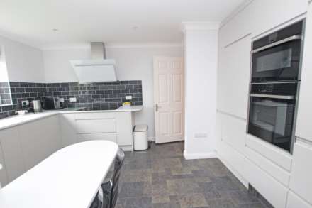 Badgers Brow, Willingdon Village,Eastbourne, BN20 9EE, Image 3