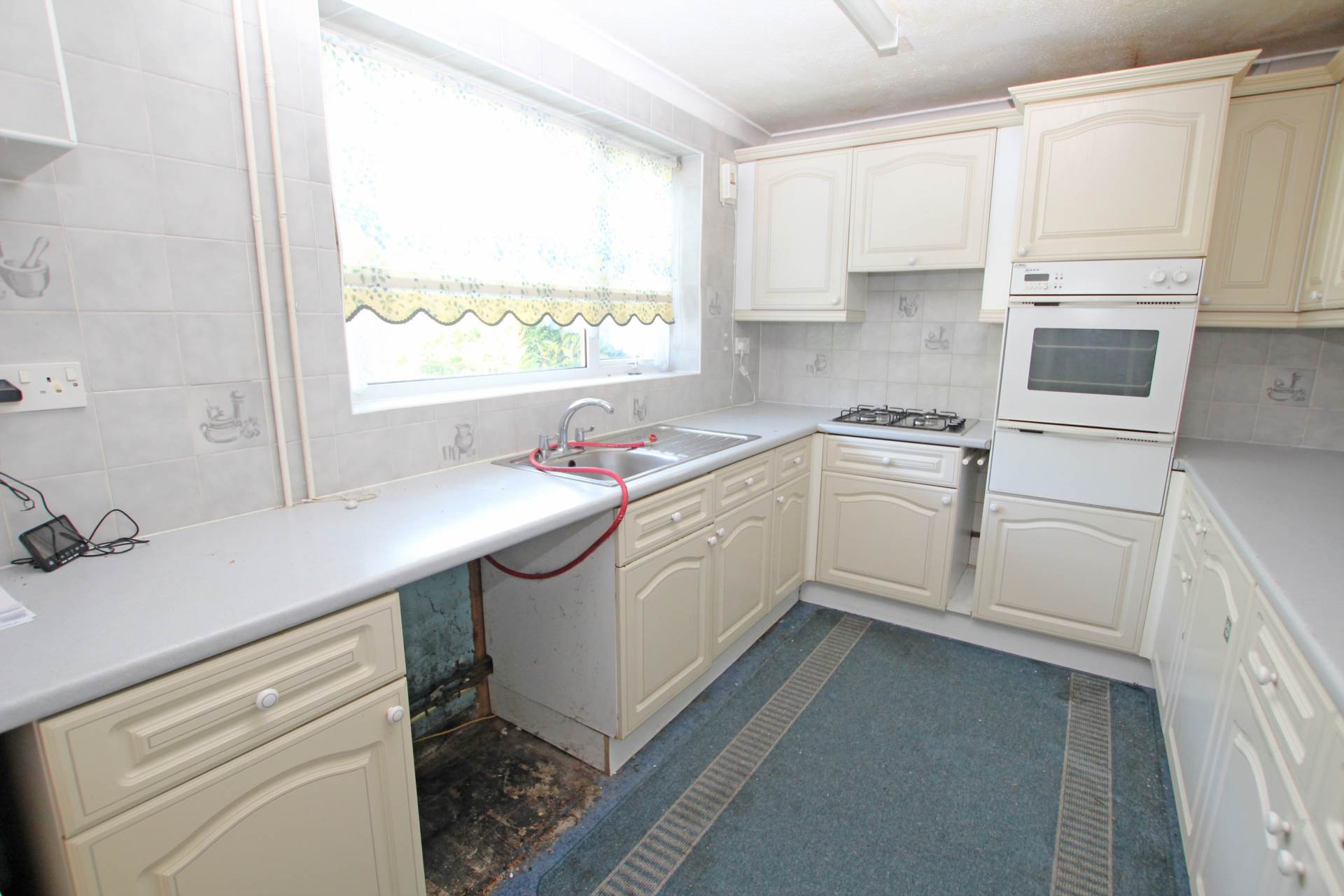 Burton Road, Eastbourne, BN21 2RF, Image 4