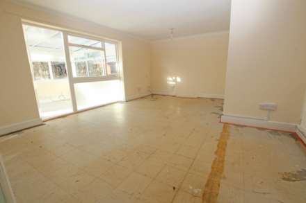 Orchid Close, Eastbourne, BN23 8DE, Image 3