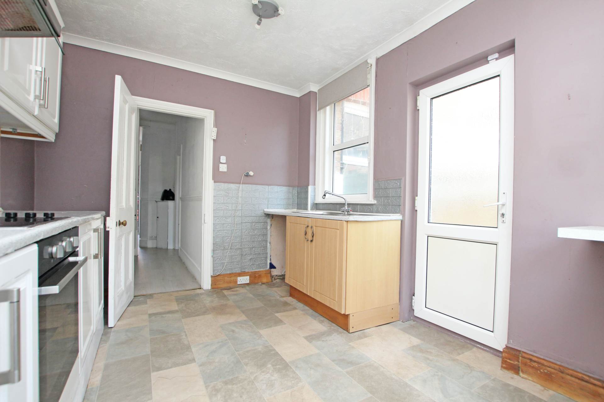 New Road, Eastbourne, BN22 8BT, Image 12