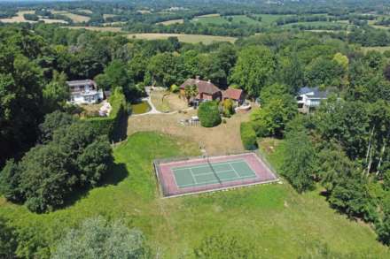 Grove Hill, Hellingly, BN27 4HG