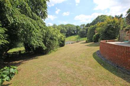 Grove Hill, Hellingly, BN27 4HG, Image 16