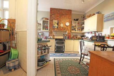Victoria Drive, Eastbourne, BN20 8JX, Image 15