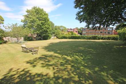 Carlisle Road, Eastbourne, BN20 7TD, Image 19