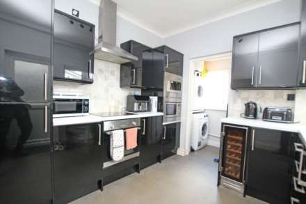 Dursley Road, Eastbourne, BN22 8DH, Image 12