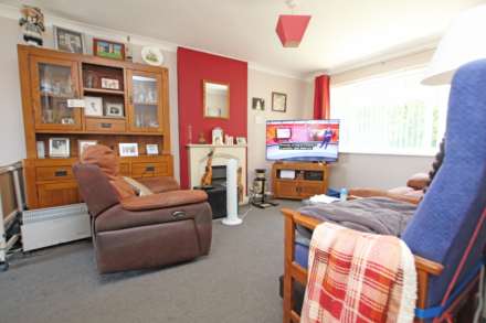 Rowan Avenue, Eastbourne, BN22 0RX, Image 2